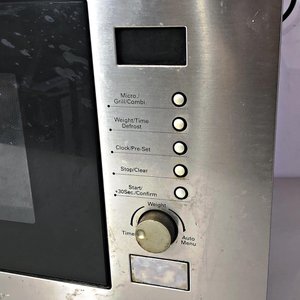 Horno Microondas Candy Plateado con Plato Giratorio - imagen 2