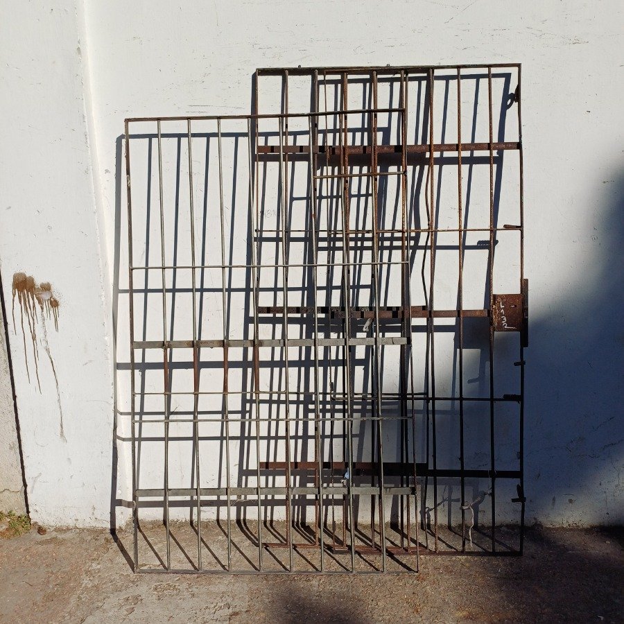 Lote anterior: Puertas de metal para construcción