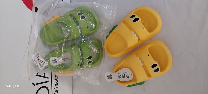 Zapatillas de color amarillo y verde - imagen 4