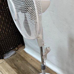 Ventilador de Pie Kassel Oscilante Blanco 3 Velocidades - imagen 3