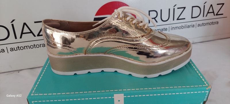 Zapatos de moda en excelente condición - imagen 2