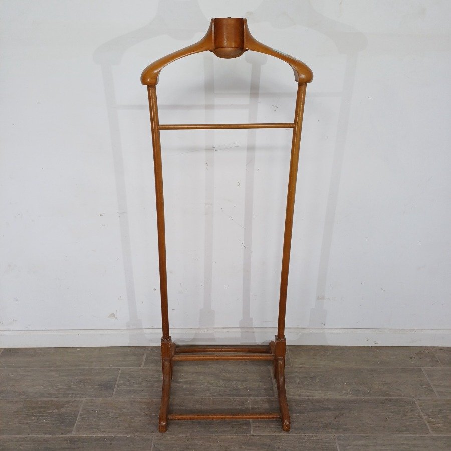 Aparato de ropa en madera - imagen 2