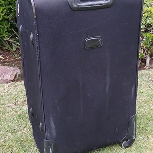 Valija de Viaje Grande Negra con Ruedas y Carro - imagen 3