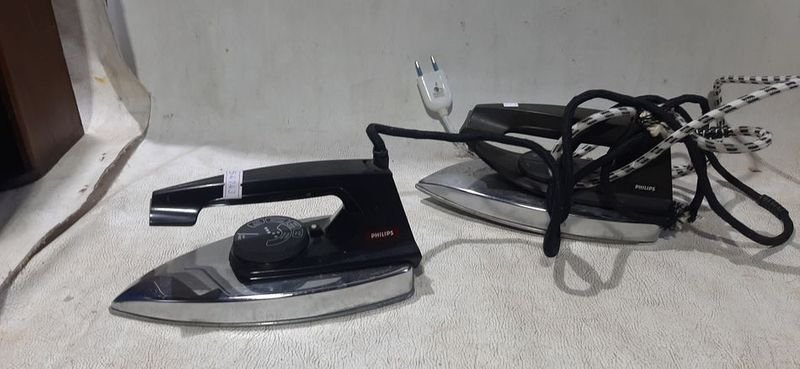 Lote anterior: Plancha eléctrica Philips con cable y tabla de planchar