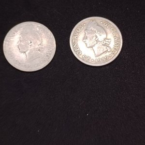 Lote de 2 Monedas de Plata Dominicanas: 25 Centavos (1937 y 1939) - imagen 5