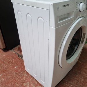 Lavarropas Samsung Blanco - Funciona pero no lava - imagen 4