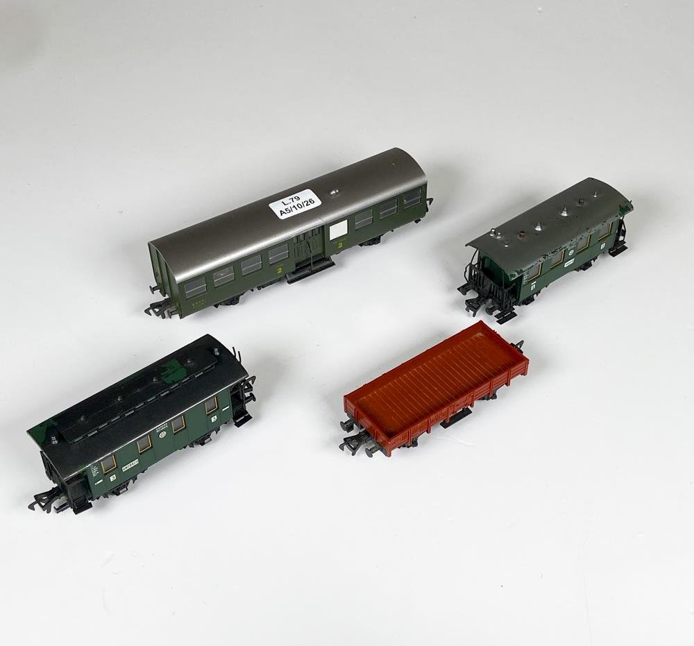 Lote de Cuatro Vagones de Tren Fleischmann