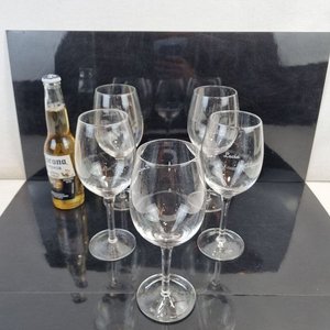 Set de 5 Copas de Vino de Cristal con Grabado 'Lucia' - imagen 2