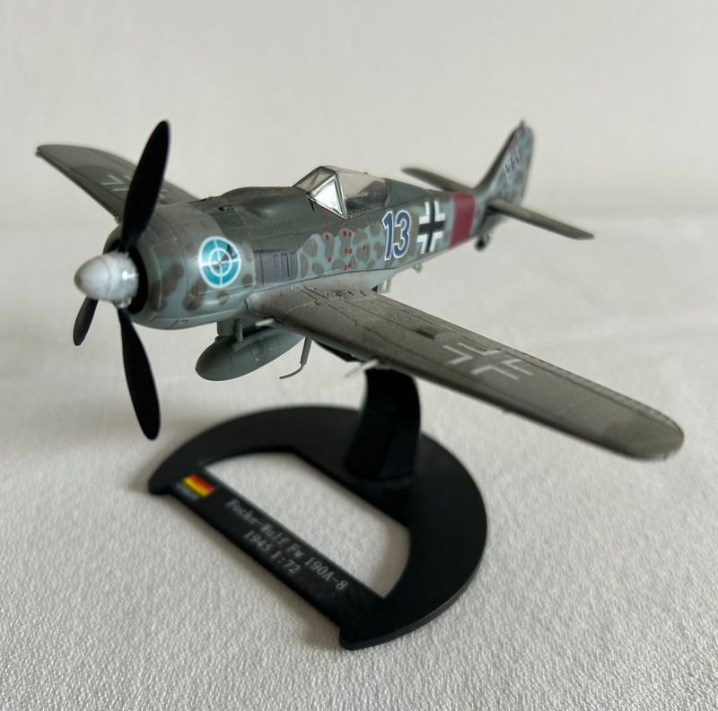 Avión de Colección Focke-Wulf Fw 190A-8 Segunda Guerra Mundial Escala 1:72
