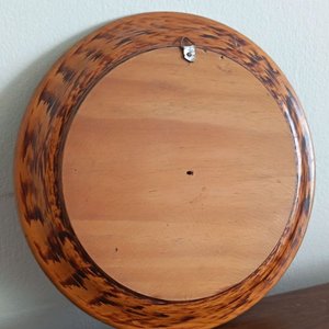 Lote de Recuerdos de Viaje: Plato Tallado, Ocarina y Caja Alhajera - imagen 5