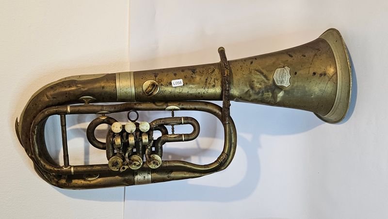 Lote anterior: Instrumento de Música Antiguo de Bohland & Fuchs