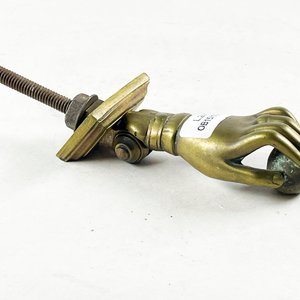 Llamador de Puerta en Bronce con Forma de Mano - imagen 2