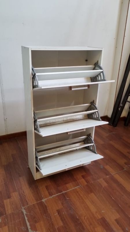 Zapatera 3 Puertas en Madera - imagen 3