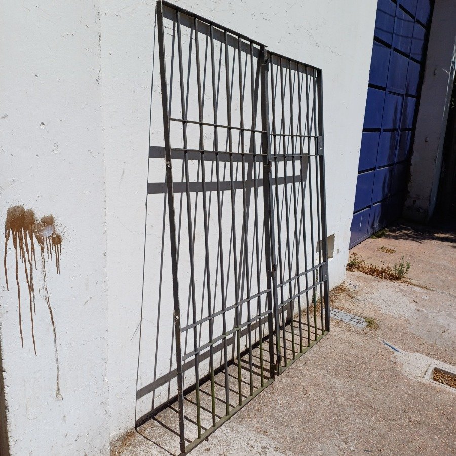 Puertas de seguridad y rejas en varilla - imagen 8