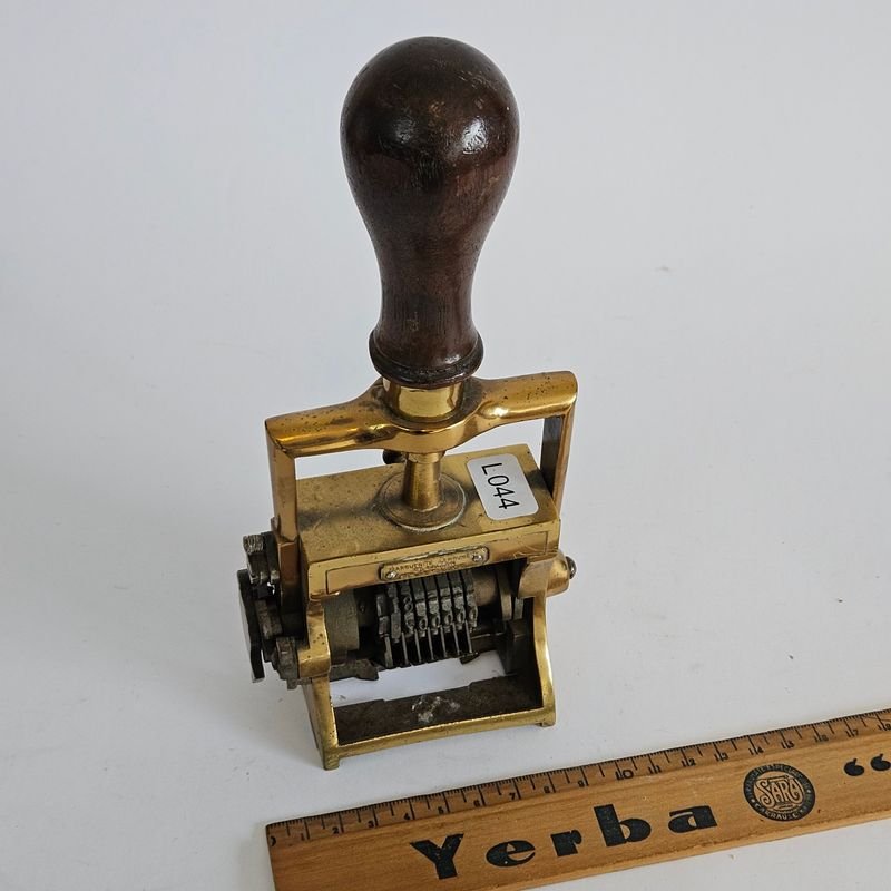 Item 873953 - Image 0