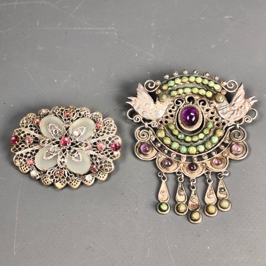 Item 16408 - Image 0