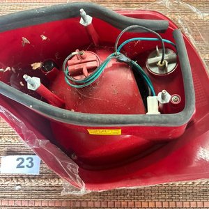 Lote de 2 Faros Traseros de Auto Rojos - imagen 3