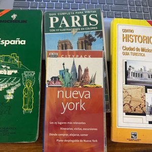 Lote anterior: Guías de Viaje: España, París, Nueva York y Centro Histórico de México