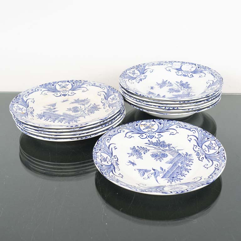 6 platos Delftware hondos y llanos - Medidas: Hondo: 23cm