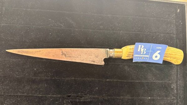 Cuchillo de Solingen con Letra Mayúscula y Cabo Guampa - imagen 3