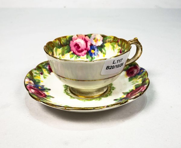 Taza y Platito de Porcelana Inglesa Paragon Floral "Tapestry Rose" con Guarda Dorada - imagen 1