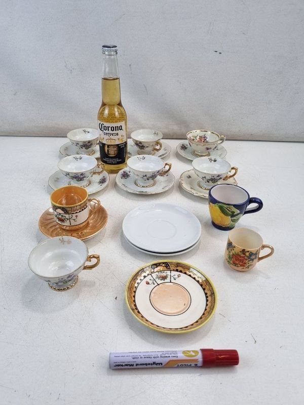 Lote Surtido de Tazas y Platos de Porcelana Antigua, Incluye Grindley England