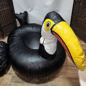 Inflable Grande de Piscina o Playa Modelo Tucán Negro - imagen 5