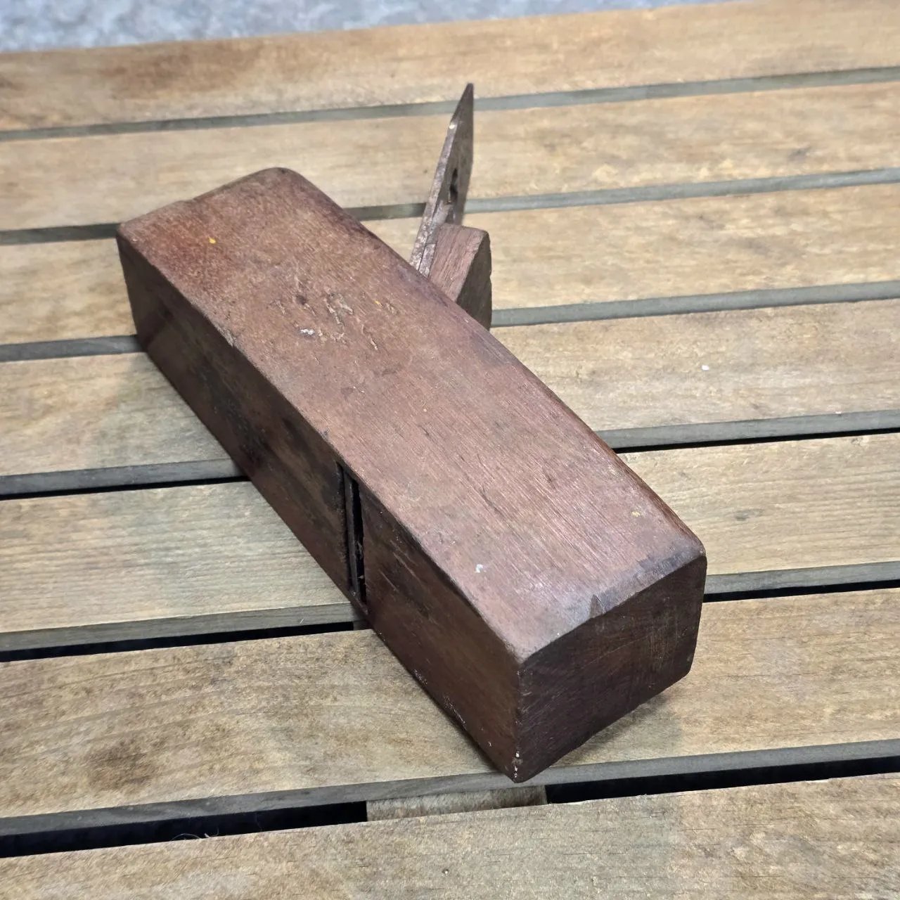 Plano de madera para tallar con cuchilla metálica - imagen 4