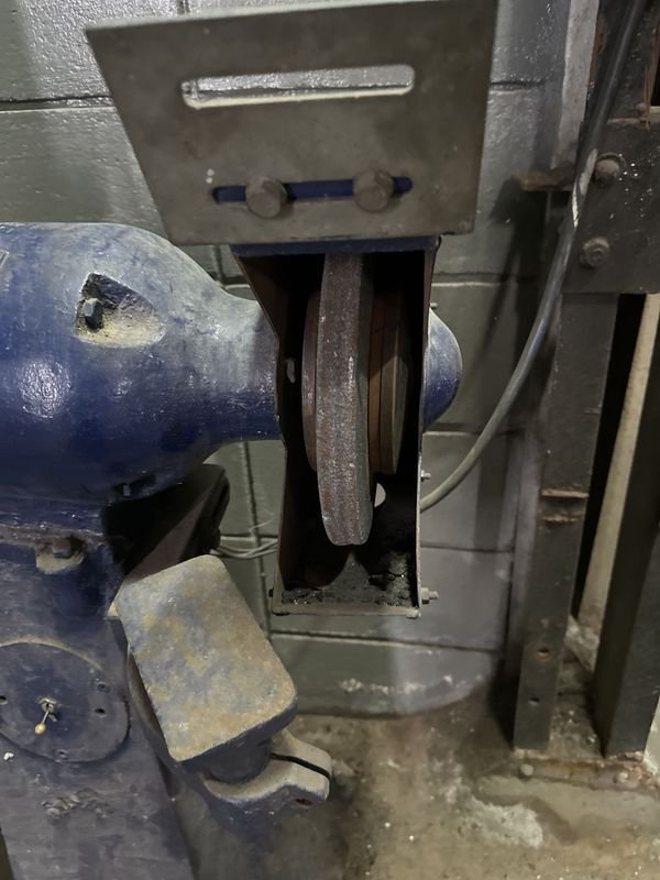 AMOLADORA DE PEDESTAL / ELECTRO ESMERIL INDUSTRIAL - imagen 8