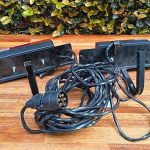 Juego de Luces Traseras Universales para Tráiler o Remolque - imagen 2