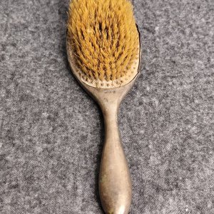 Lote anterior: Antiguo Cepillo de Plata 800 con Monograma