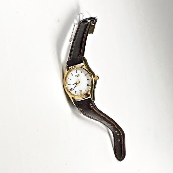 Reloj de Pulsera Citizen Dama con Calendario - Funciona (Falta Cierre) - imagen 1