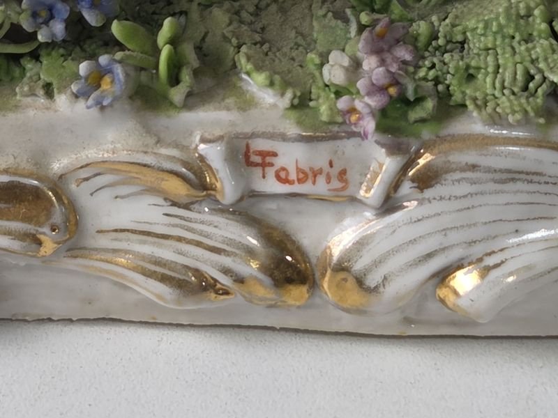 Pieza de porcelana policromada de Luigi Fabris, siglo XX - imagen 12