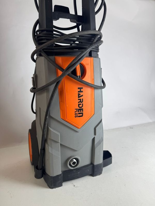 Lote siguiente: Hidrolavadora harden 1800w desconocemos funcionamiento