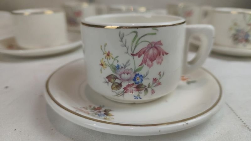 Juego de té LOZUR - Conjunto de tazas y platos de porcelana - imagen 3