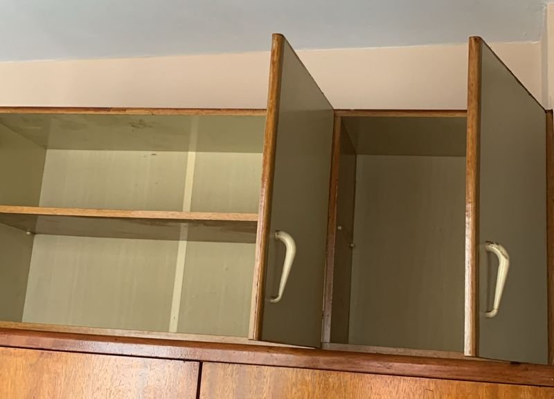 Mueble aéreo en madera de calidad - imagen 2