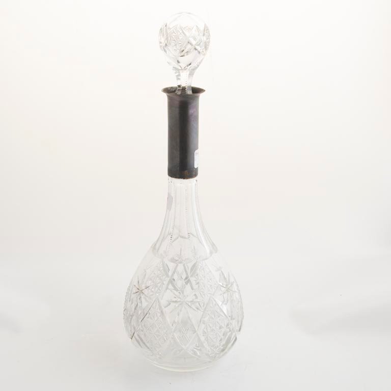 Botellón de Cristal Tallado con Tapón y Virola Metálica - 36cm