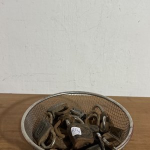 Lote siguiente: Lote de Candados Antiguos de Bronce
