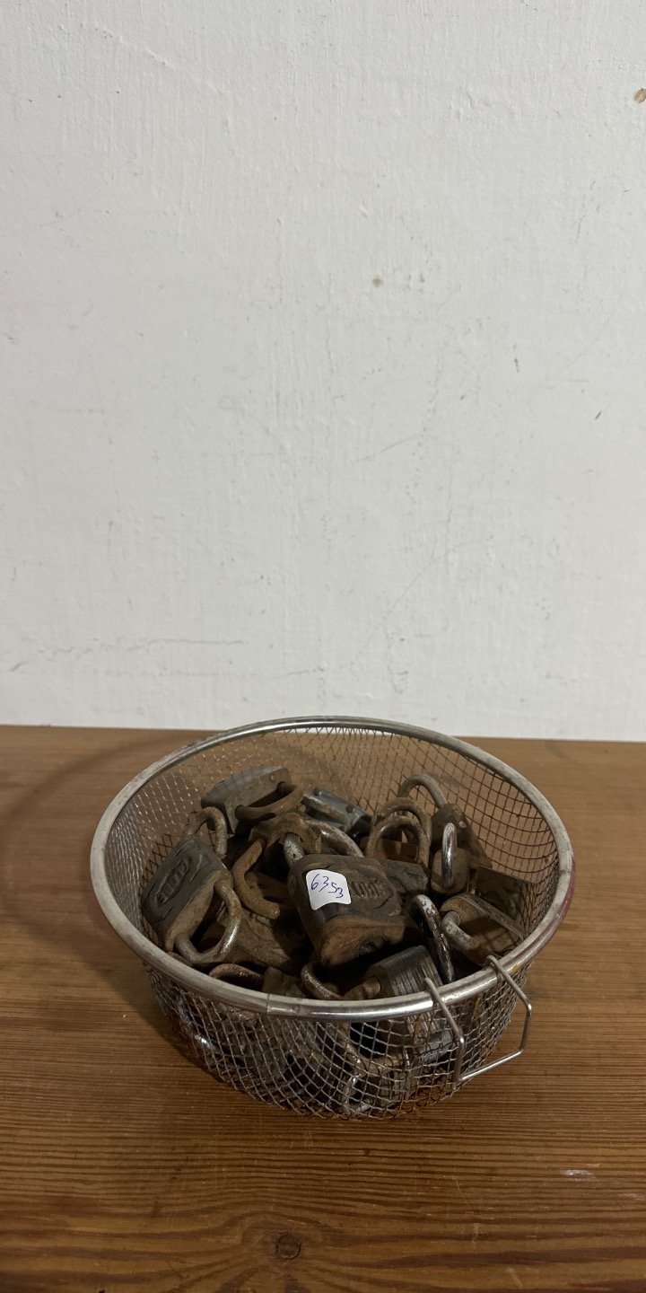 Lote de Candados Antiguos de Bronce