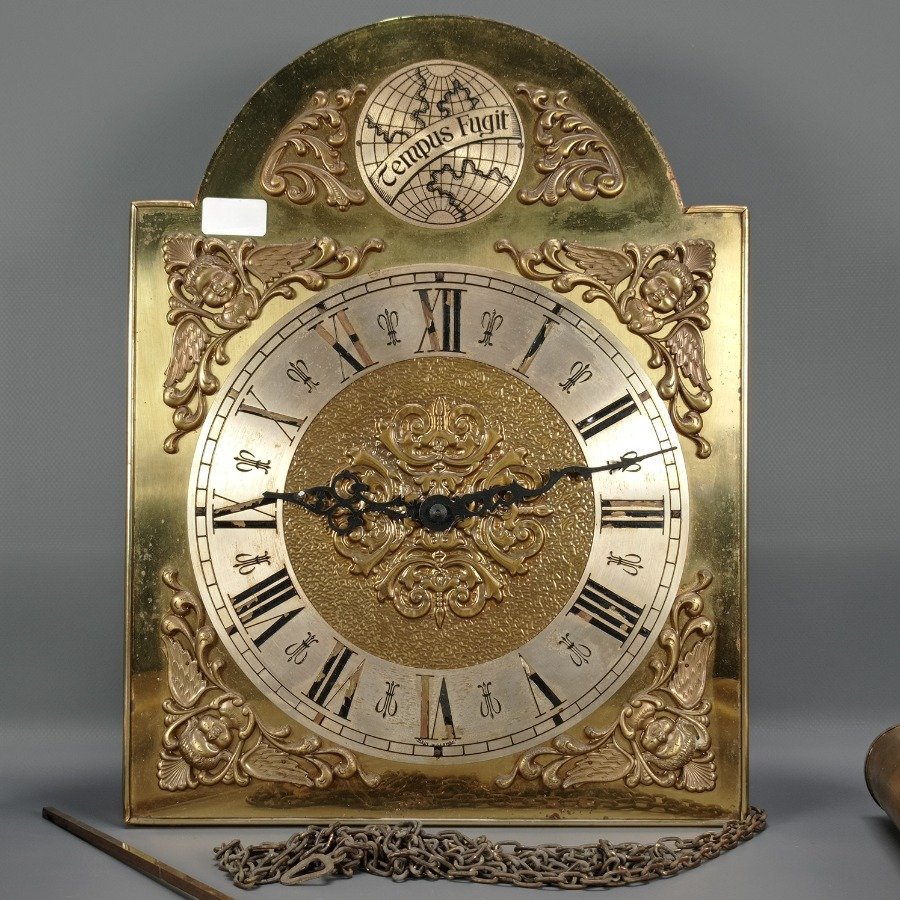 Relojes de pared clásicos con diseño ornamental y mecanismo de pesas completo - imagen 3