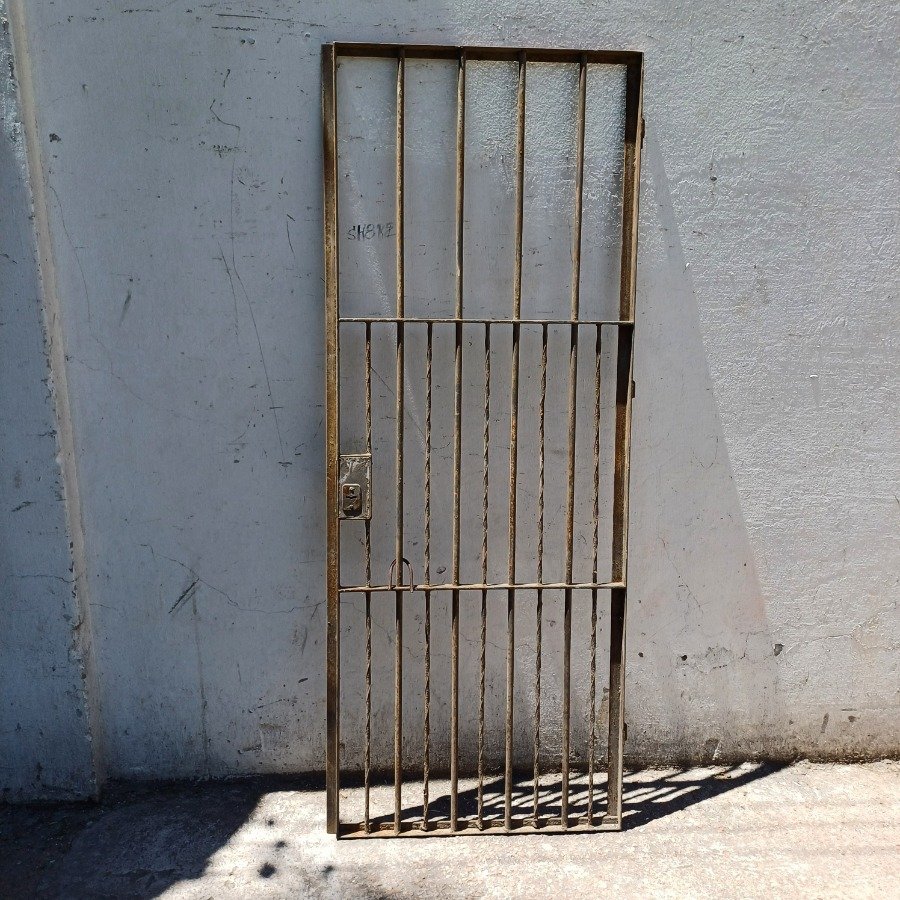 Puerta reja en varilla de 16mm y 10mm, sin marco - imagen 2