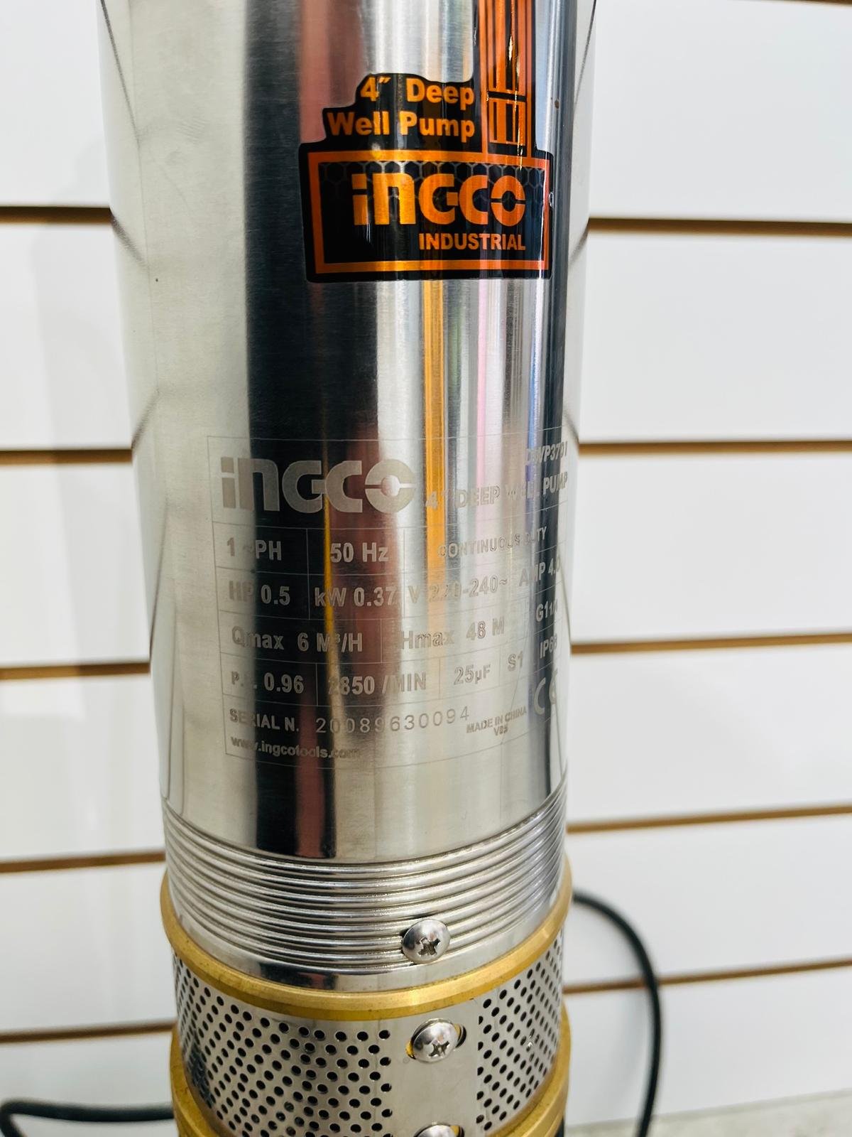 Bomba Sumergible Ingco 4" Profundidad