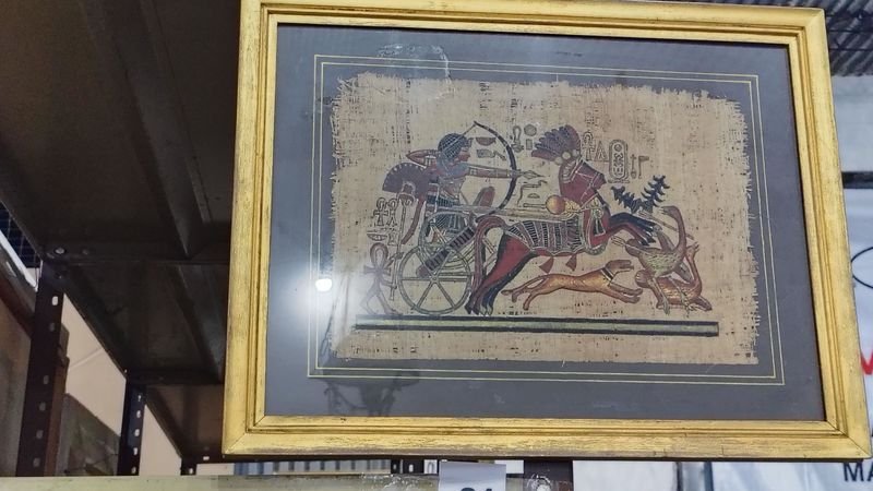 CUADRO PINTURA EN PAPIRO CON VIDRIO Y MARCO DORADO - imagen 3
