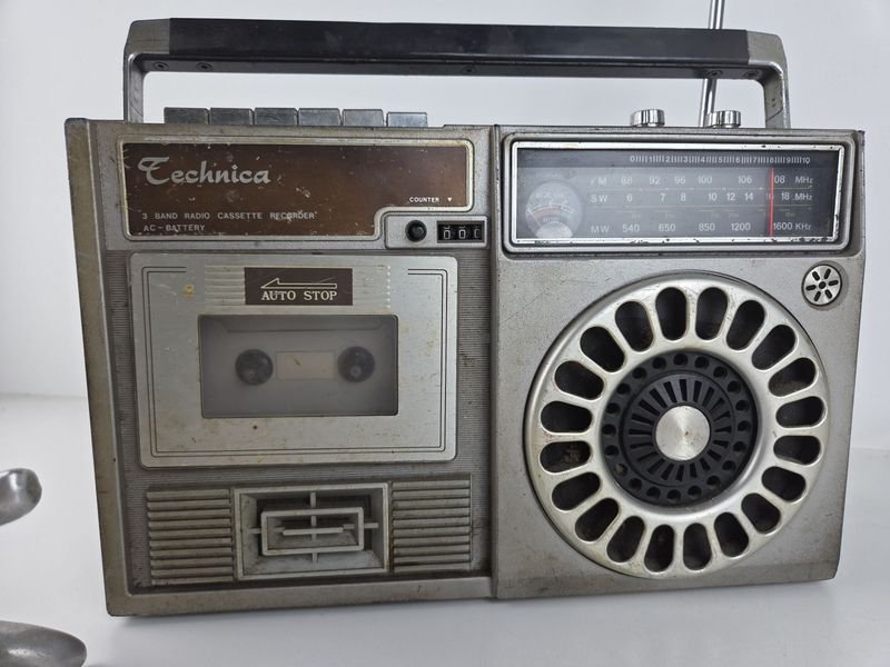 Radio Vintage Tecnhica en Venta - Asequible y de Alta Calidad - imagen 2