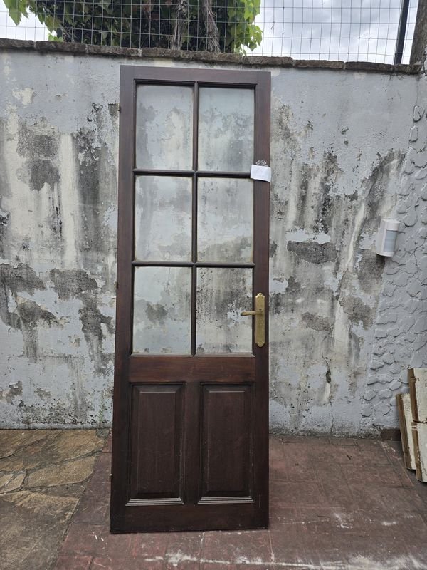 Puerta de cedro para interior de alta calidad