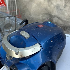 Lote anterior: Aspiradora Azul para el Hogar