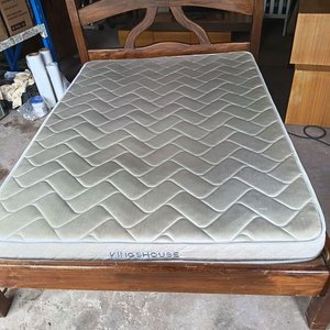 Lote anterior: Cama de 2 plazas de madera con colchón Kingshouse