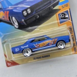 Hot Wheels Plymouth 70 Road Runner 50th Anniversary - imagen 2
