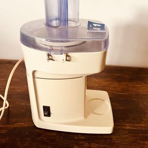 Extractor de Jugos Philips Blanco - imagen 1