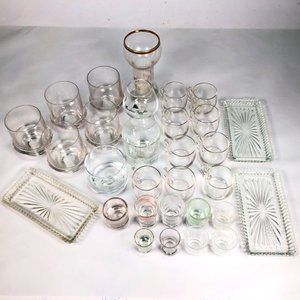 Lote siguiente: Lote de Cristalería Variada: Copas y Vasos de Distintos Tamaños